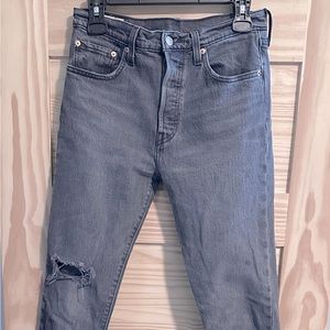 Levi’s premium 501s 28W x 32L